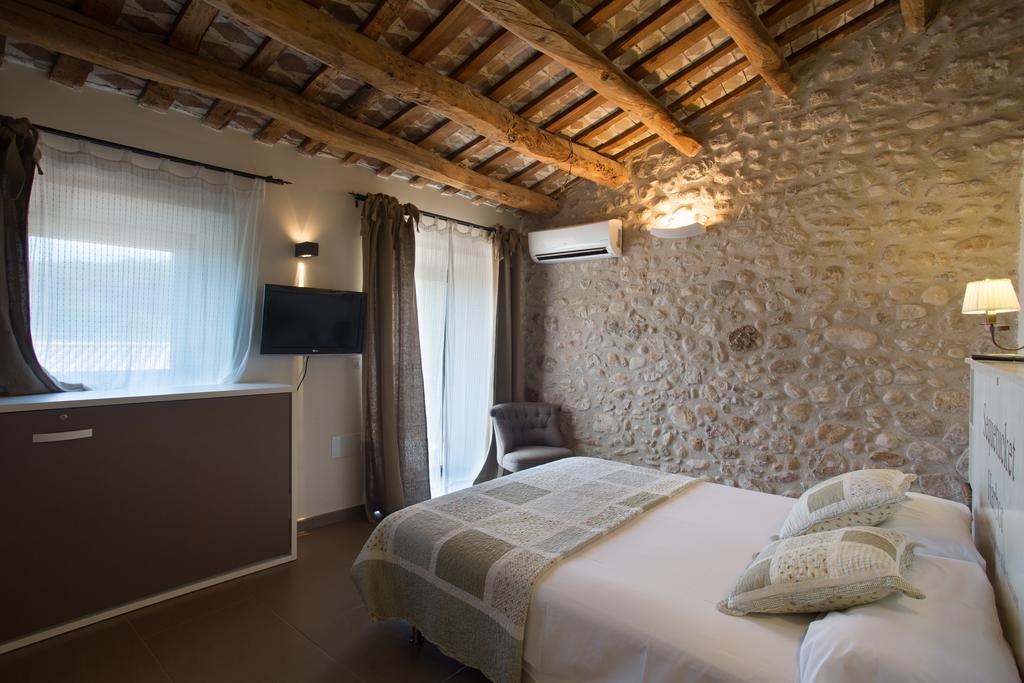 Bed & Breakfast Clotas Masia Cistella